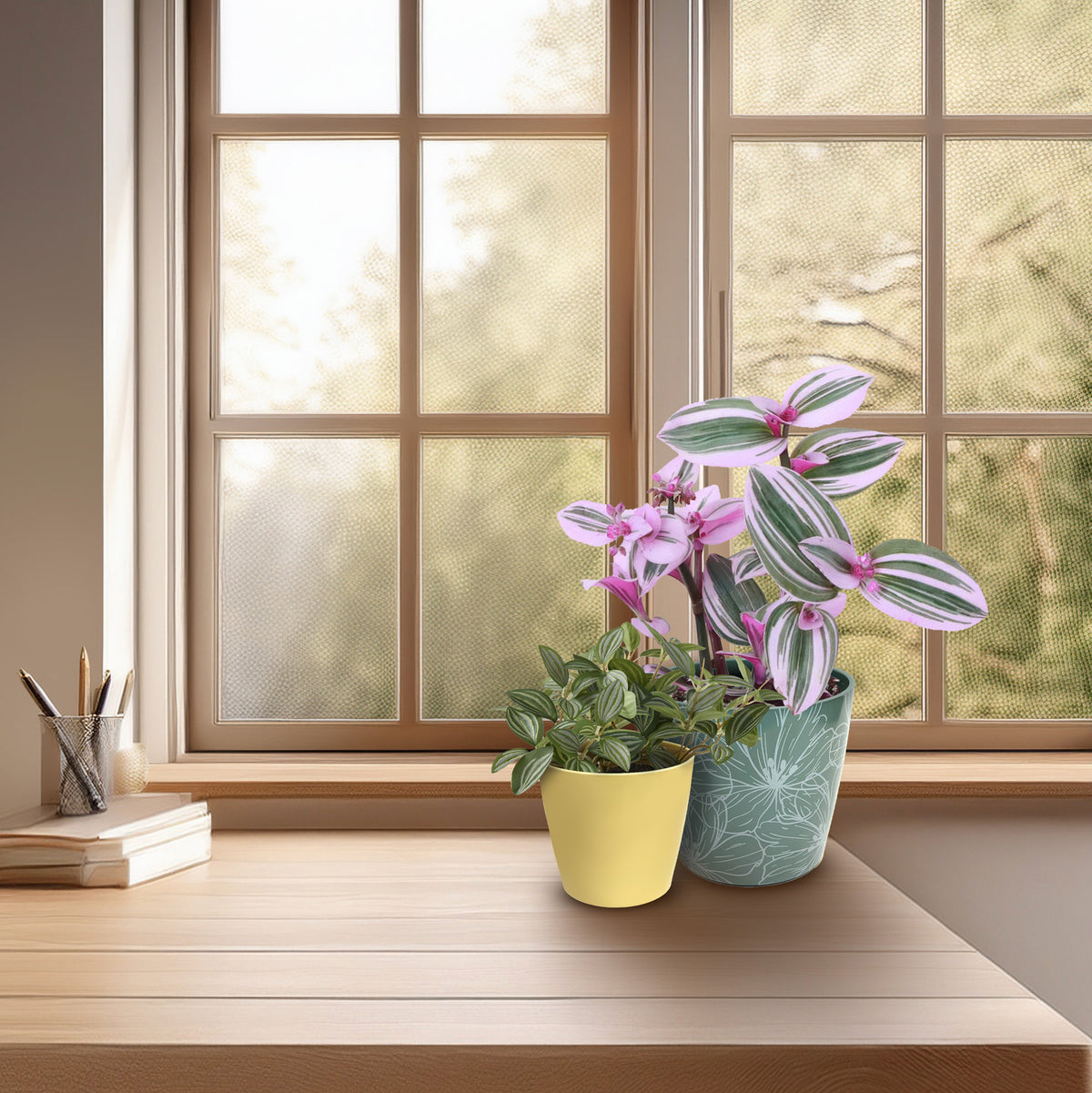 7" Cream Flower Round Bamboo Self-Watering Indoor/Outdoor Plant Pot