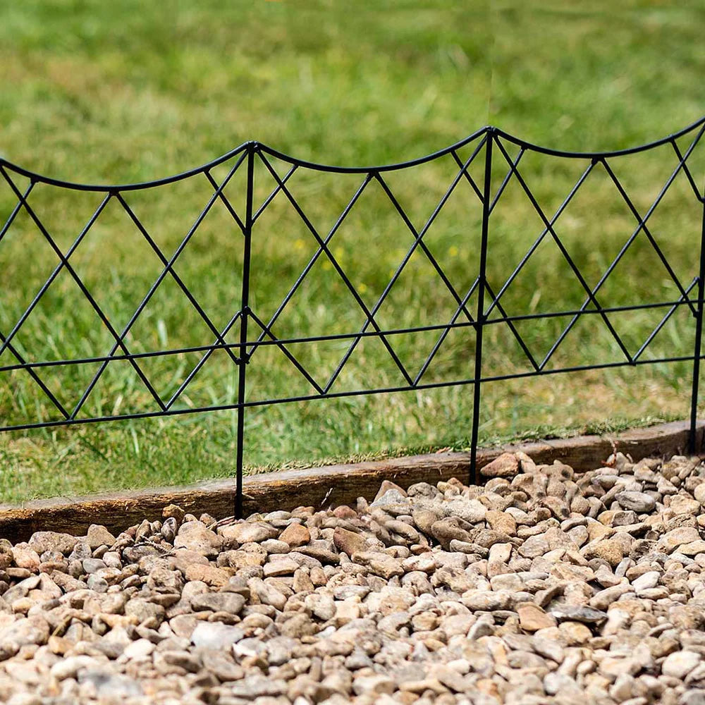 RHS Crescent Garden Border Edging – Matte Black Steel, 3 Pack