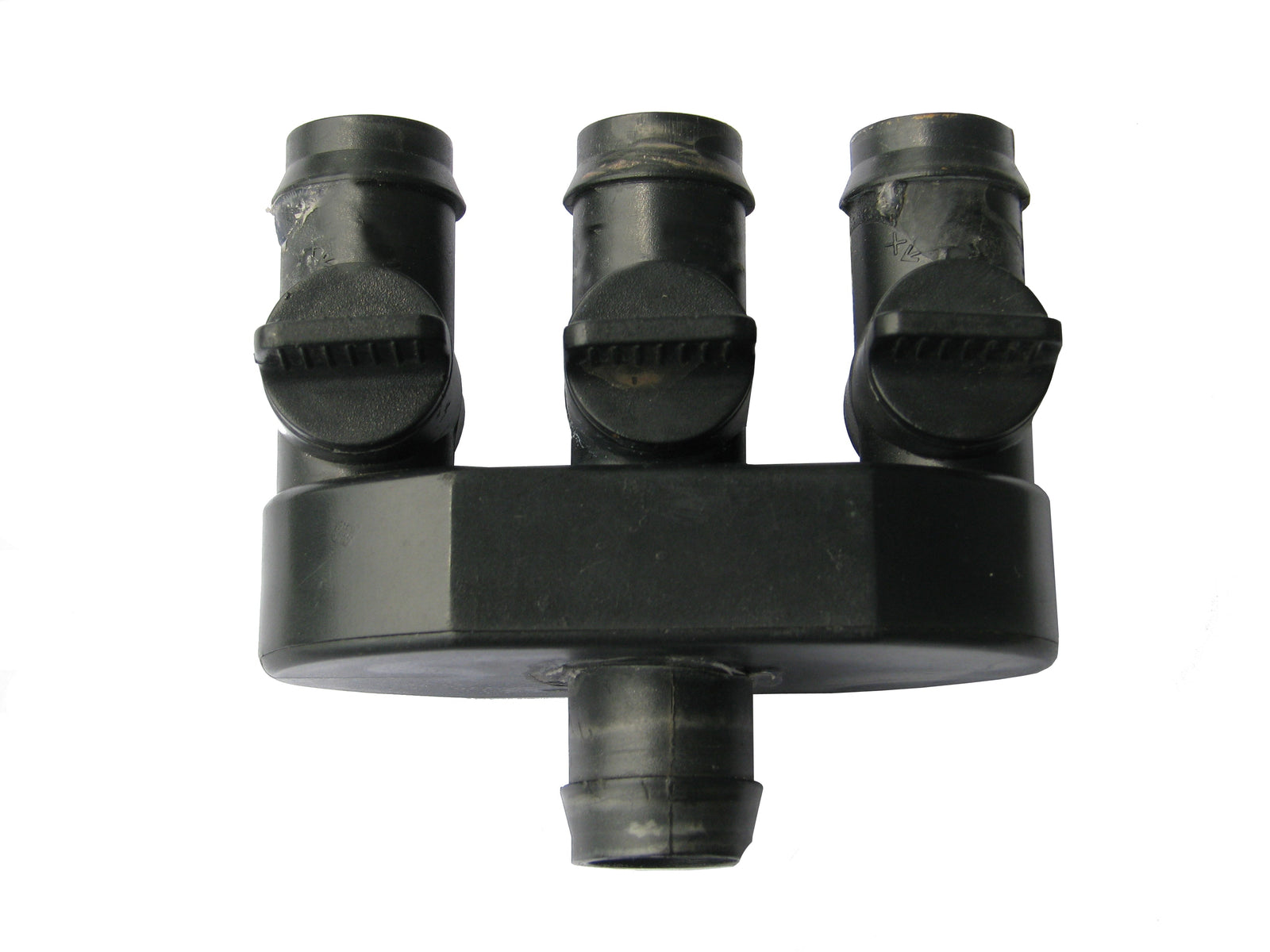 3-Way diverter valve 3/4 inch, black plastic.