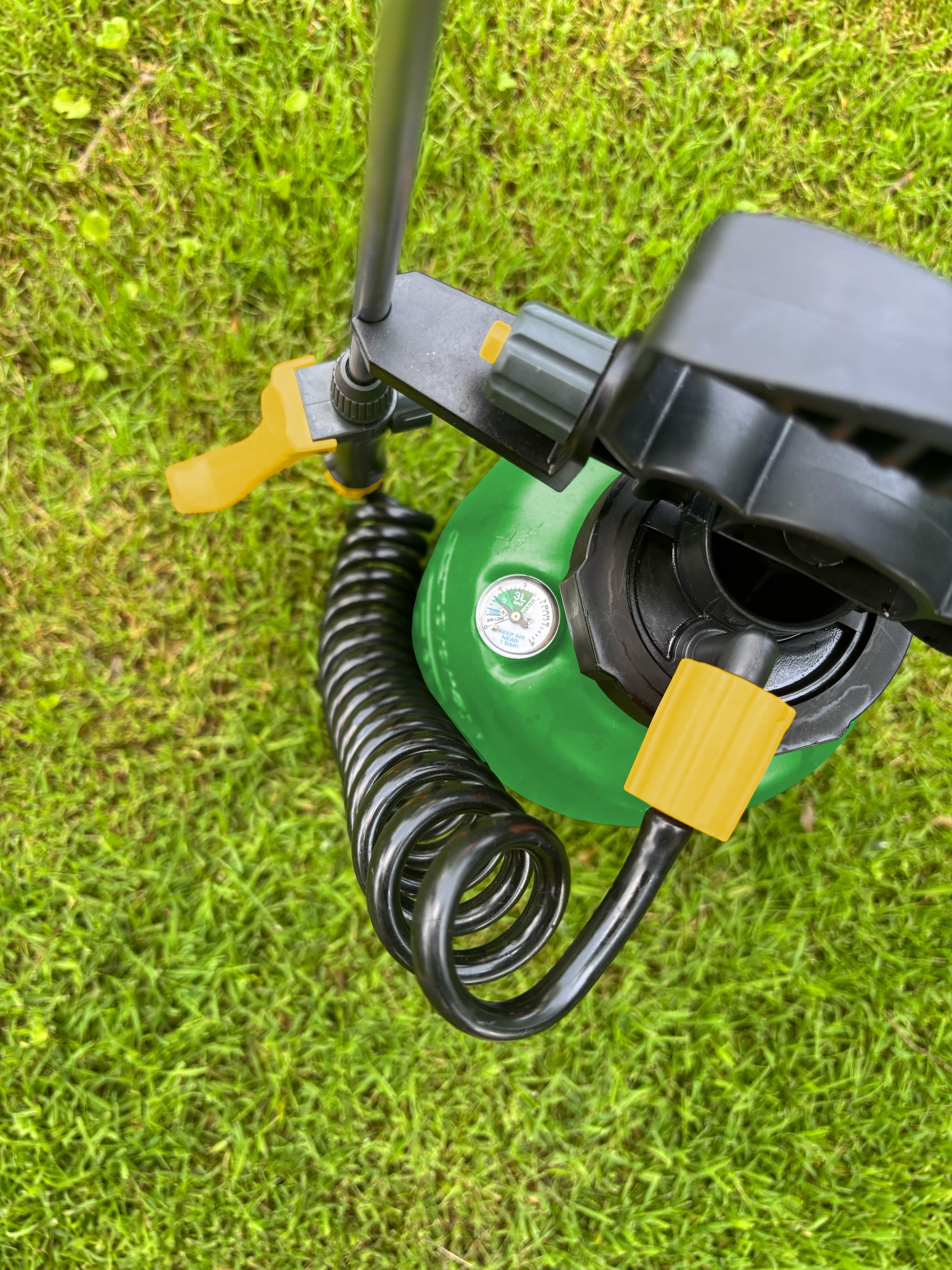 garden sprayer no pressure 0.8 Gal Pumpless, Self-Pressurized Sprayer
