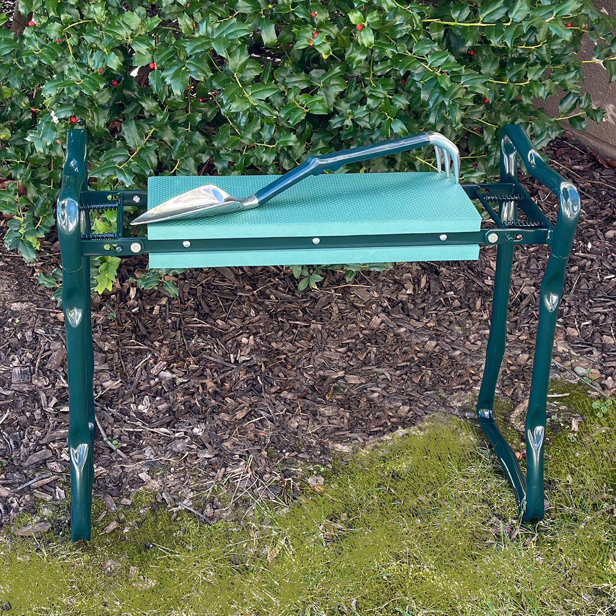 23&quot;W x 17&quot;H Green Kneeler Seat with Trake